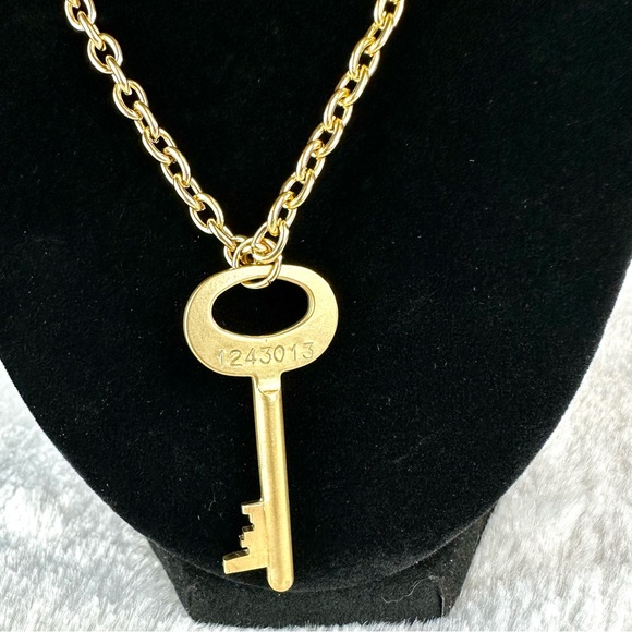 SOLD Louis Vuitton skeleton trunk key on chain - Picture 3 of 6